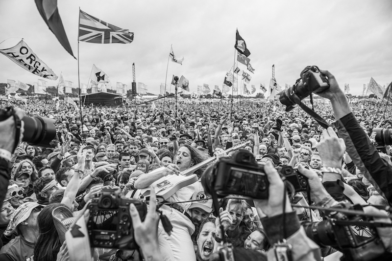 Idles photographed by Aaron Parsons